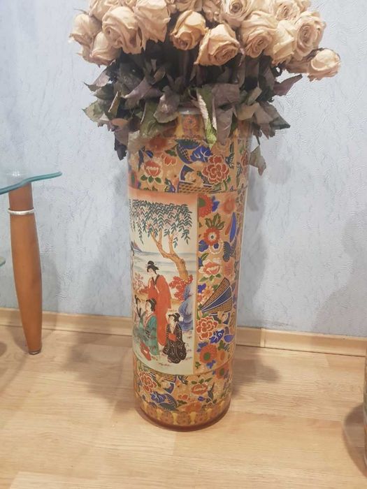 вазы для цветов    60 см  и 22см