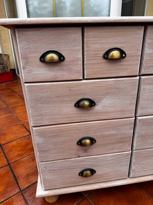 szafka szufladami komoda biała bieliźniarka długa  szafa