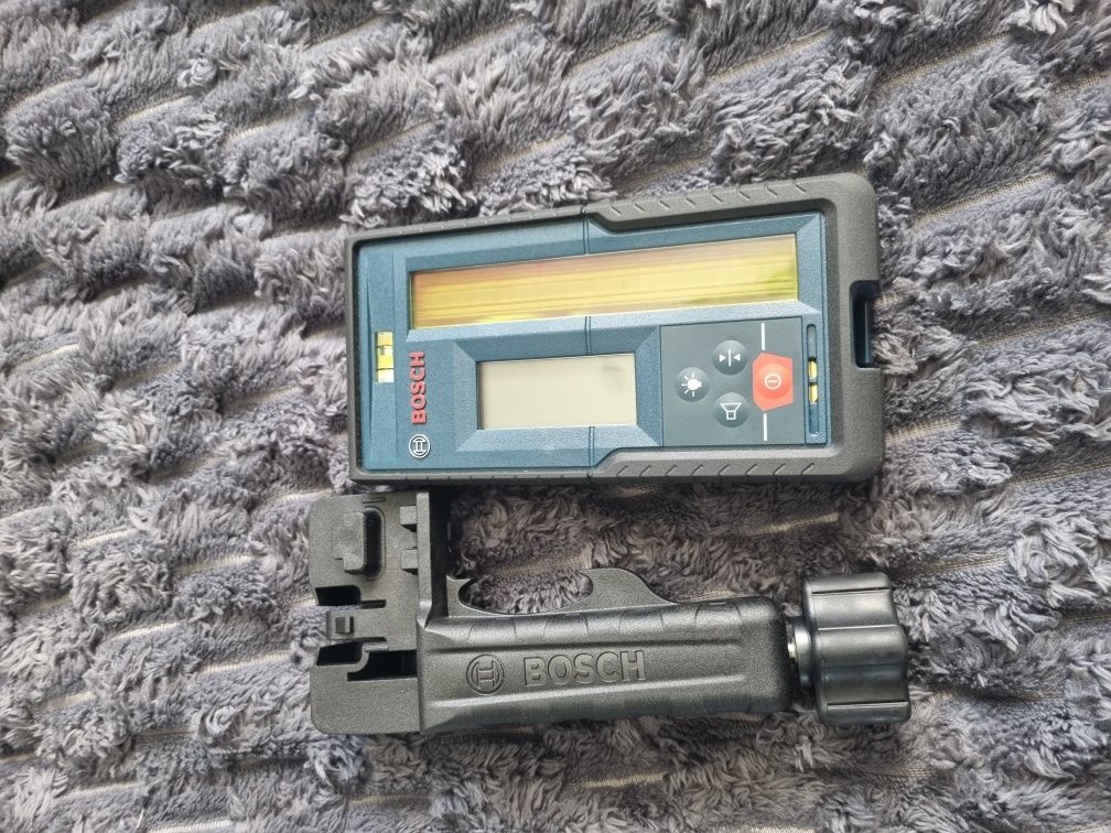 Продам лазерний приймач BOSCH LR45