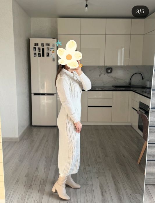 Сукня тепла L молочна , в'язана, нереально м'яка