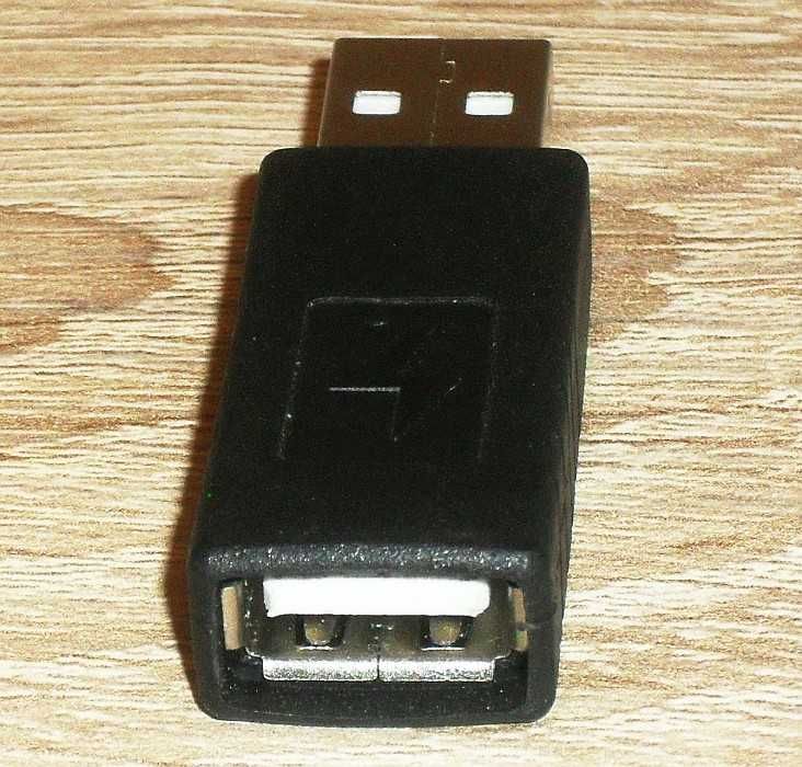 Data Blocker. Przejściówka USB 2.0 z Typu A męskiego na Typ A żeński.