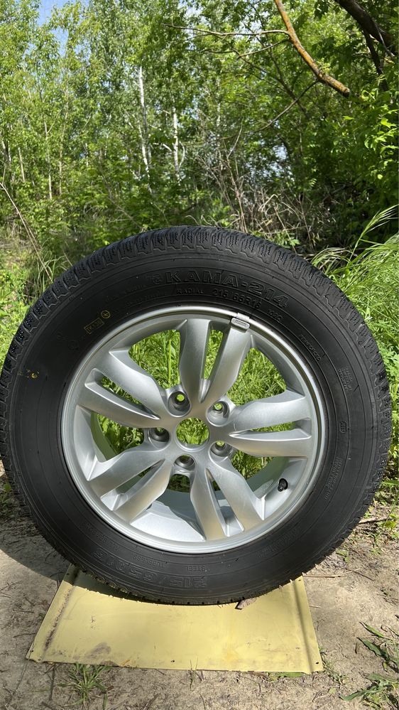 Новий диск із шиною 215/65 r16 Kia/Hyundai Tucson