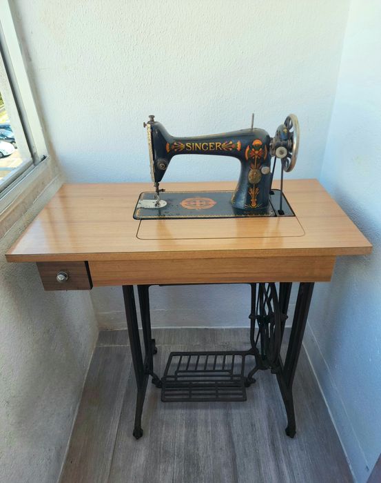 Máquina de costura de dedo raramente utilizada, totalmente funcional
