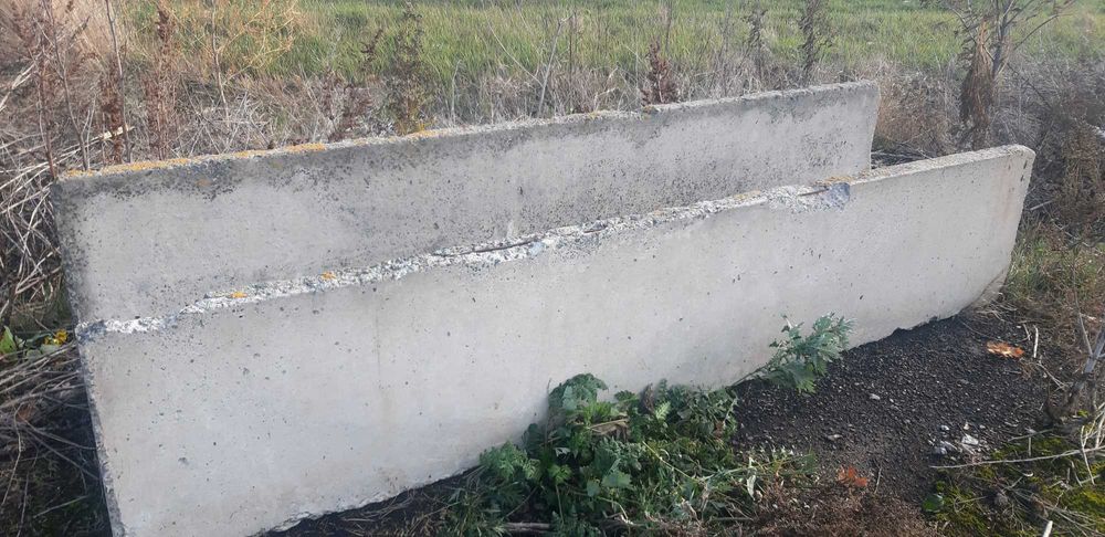 Блок-кормушка ВРХ залізбетонний