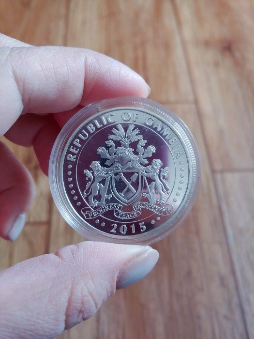Гамбия 1000 даласи 2015г. зеленая щурка серебрение