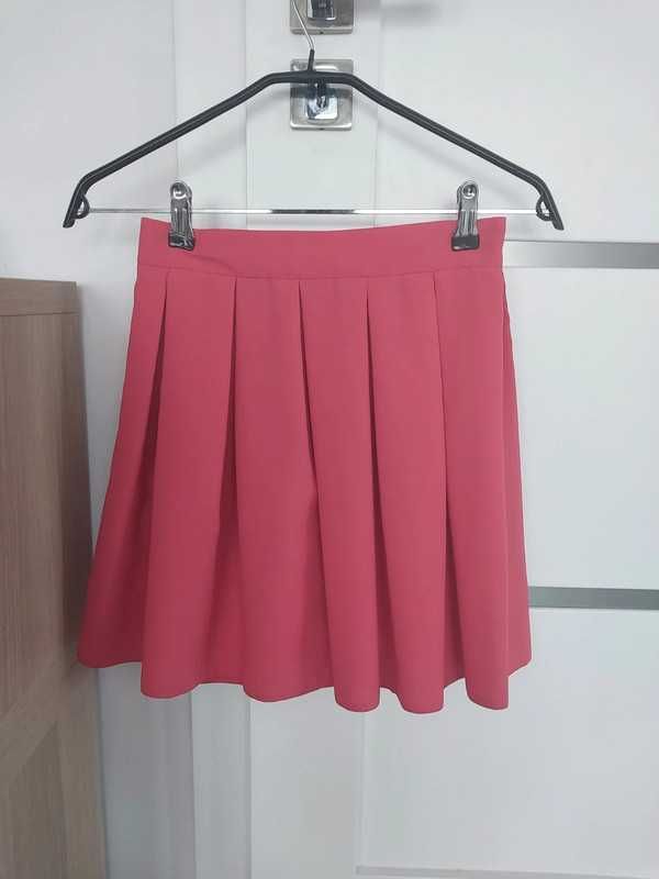 Różowa rozkloszowana spódniczka mini Fashion Nova XS