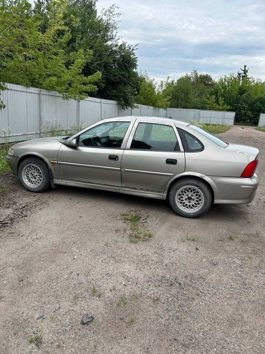 Opel Vectra B 1999 1.6 бензин