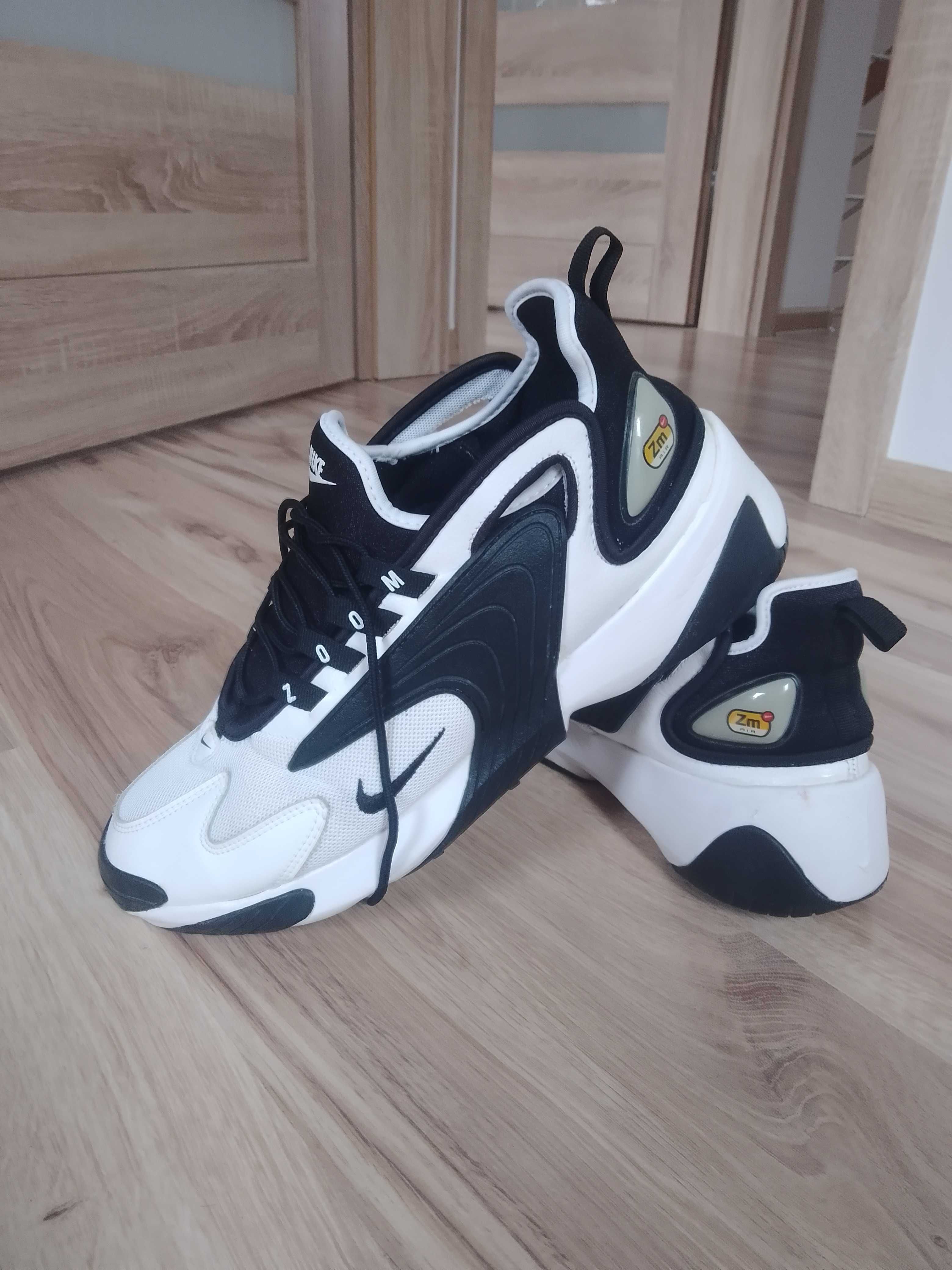 Buty Nike ZOOM 2000 rozmiar 45