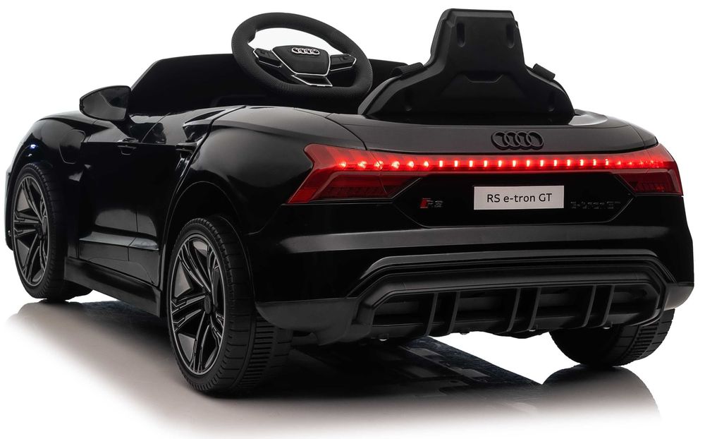 Дитяча машинка ауді