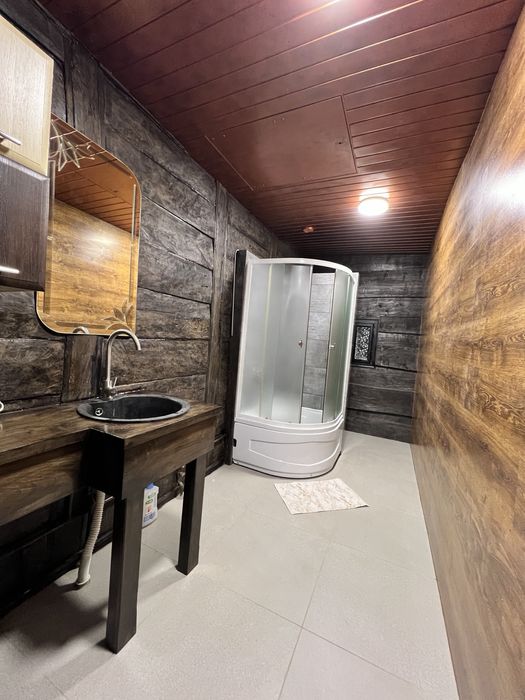 Здається будинок для відпочинку в лісі з сауною холодним басейномта ча