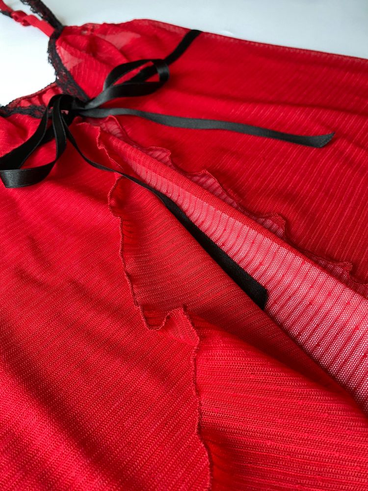 Czerwona koszulka nocna, piżamka, prześwitująca Intimissimi S/M