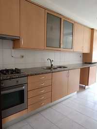 Alugo Apartamento T2  c/ lugar de garagem-  Real