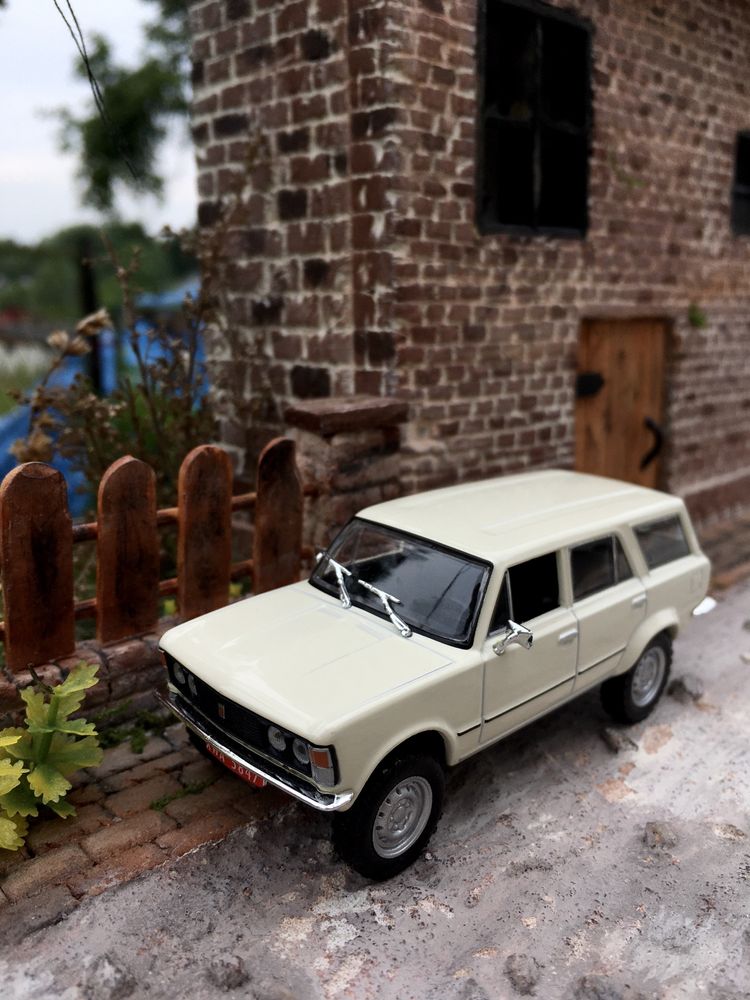 Czasopismo- FIAT 125 4x4-auta PRL,model,autka,kolekcja