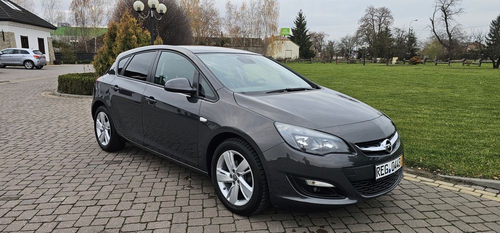 Opel Astra 1.4Turbo 140tyś