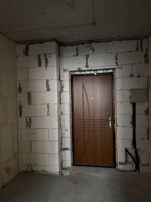 Продам велику 3-х кімнатну квартиру,вулиця С.Петлюри 21 Б