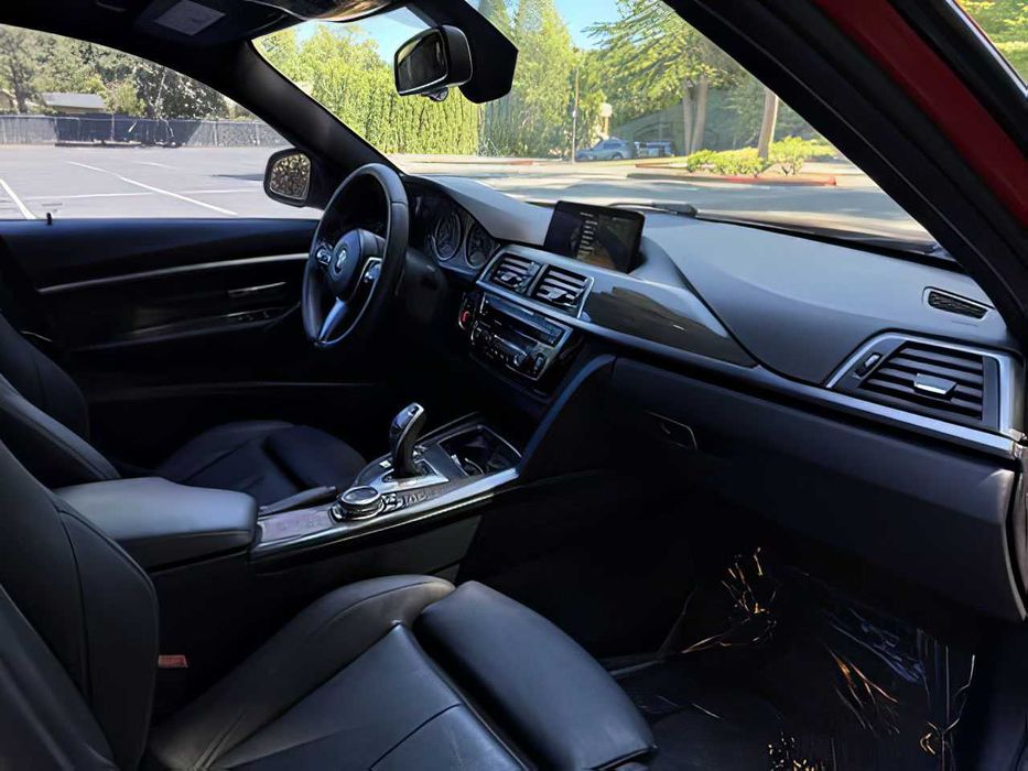 BMW 3 Series      2016