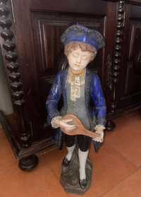 Estatua de procelana portuguesa antiga