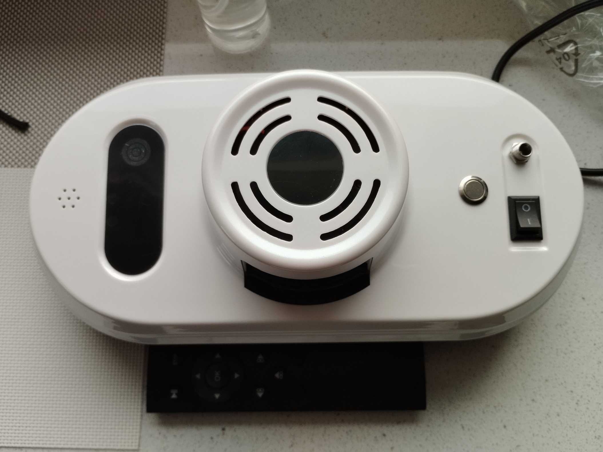 Robot do mycia okien