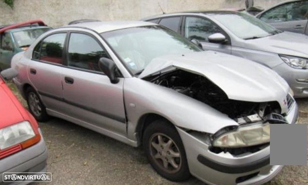 Mitsubishi Carisma 1.6i de 2000 disponível para peças