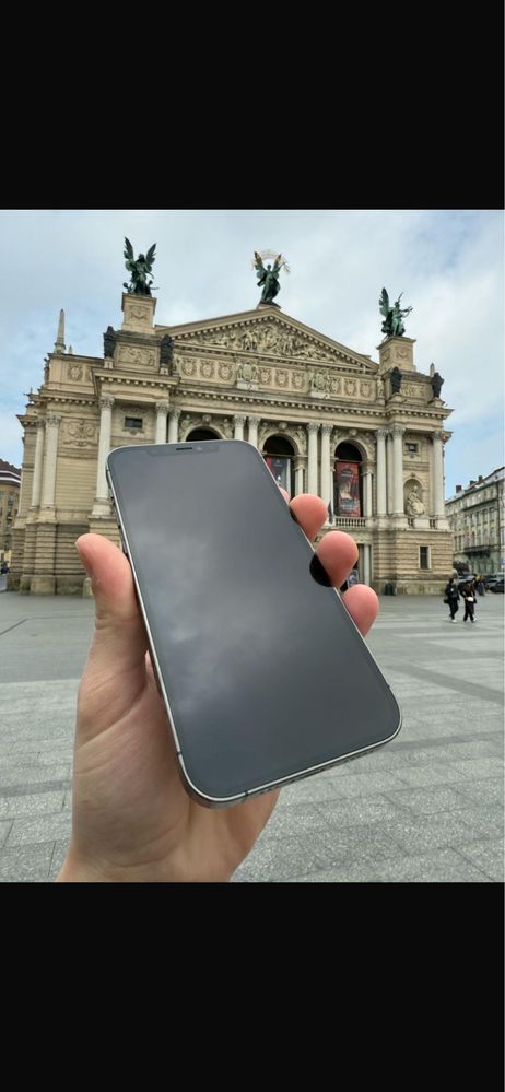 продаж iPhone-станА+
