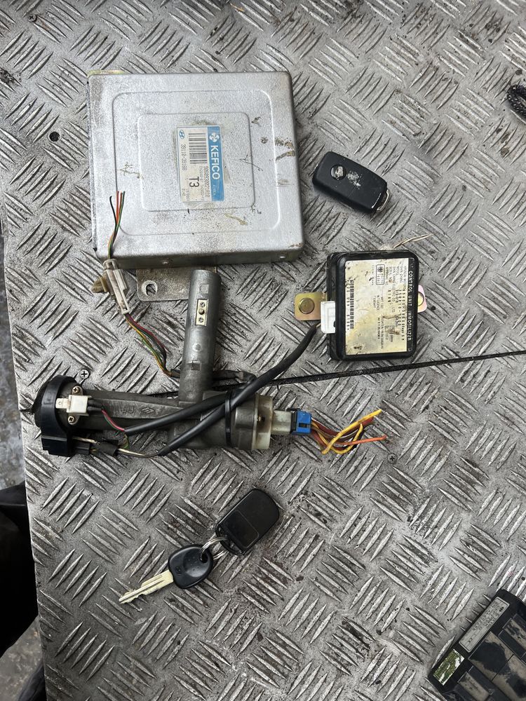 Хюндай хг hyundai xg управления двигателем 3911039168