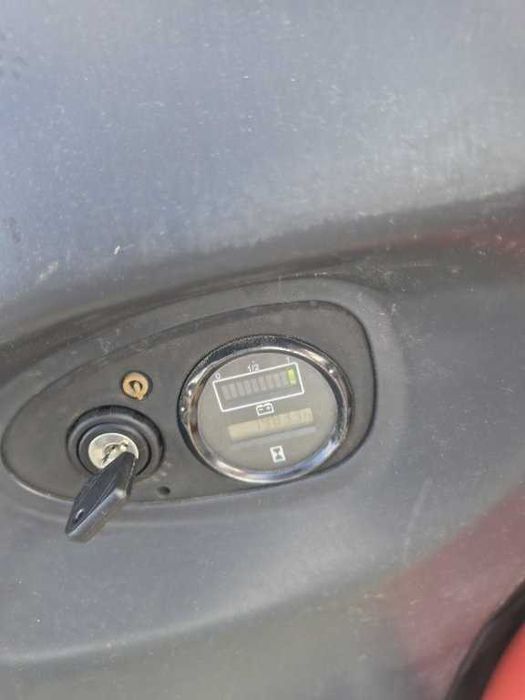 Wózek widłowy używany Linde L16 paleciak elektryczny z masztem TRIPLEX