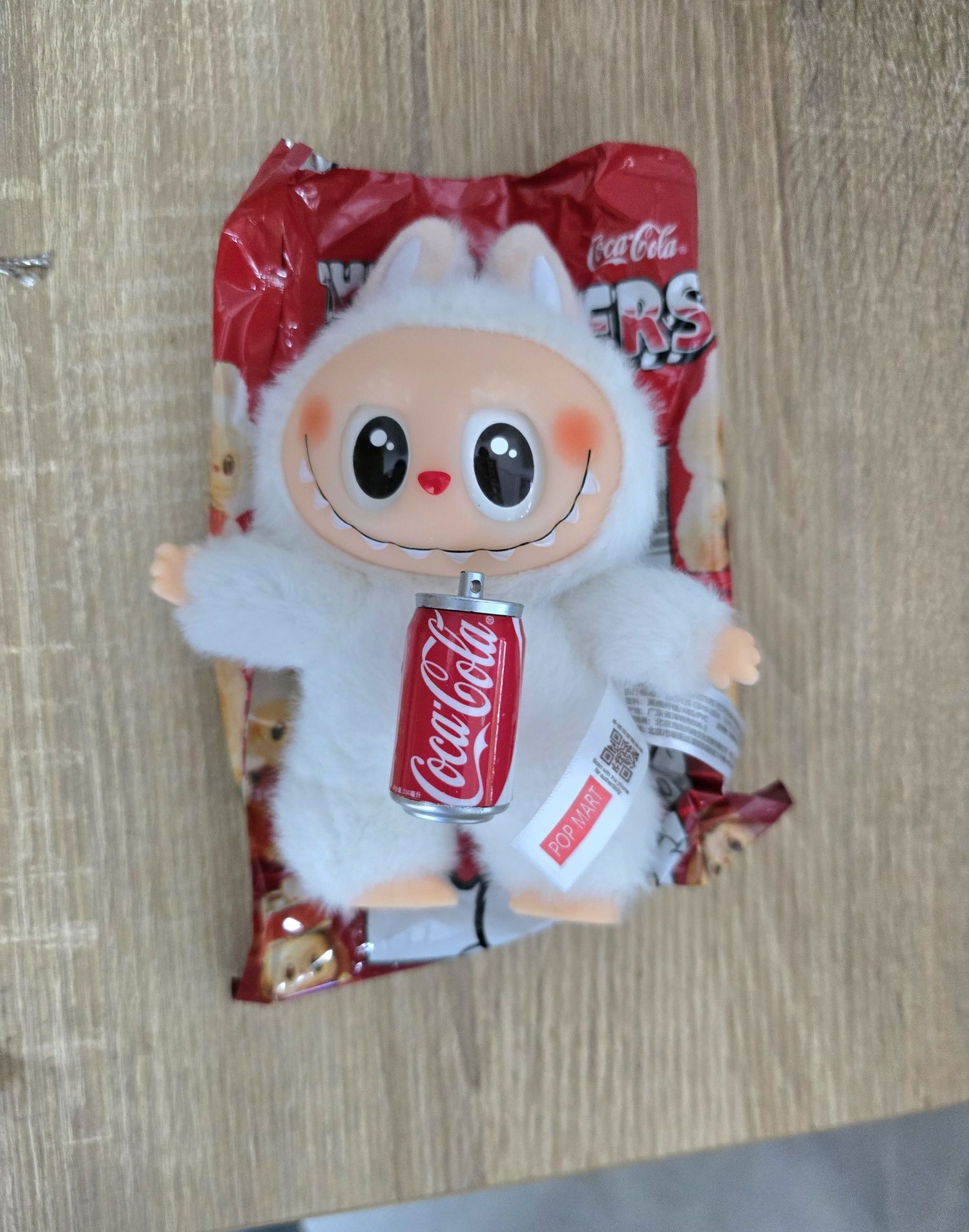 Лабубу кока-кола, labubu coca-cola