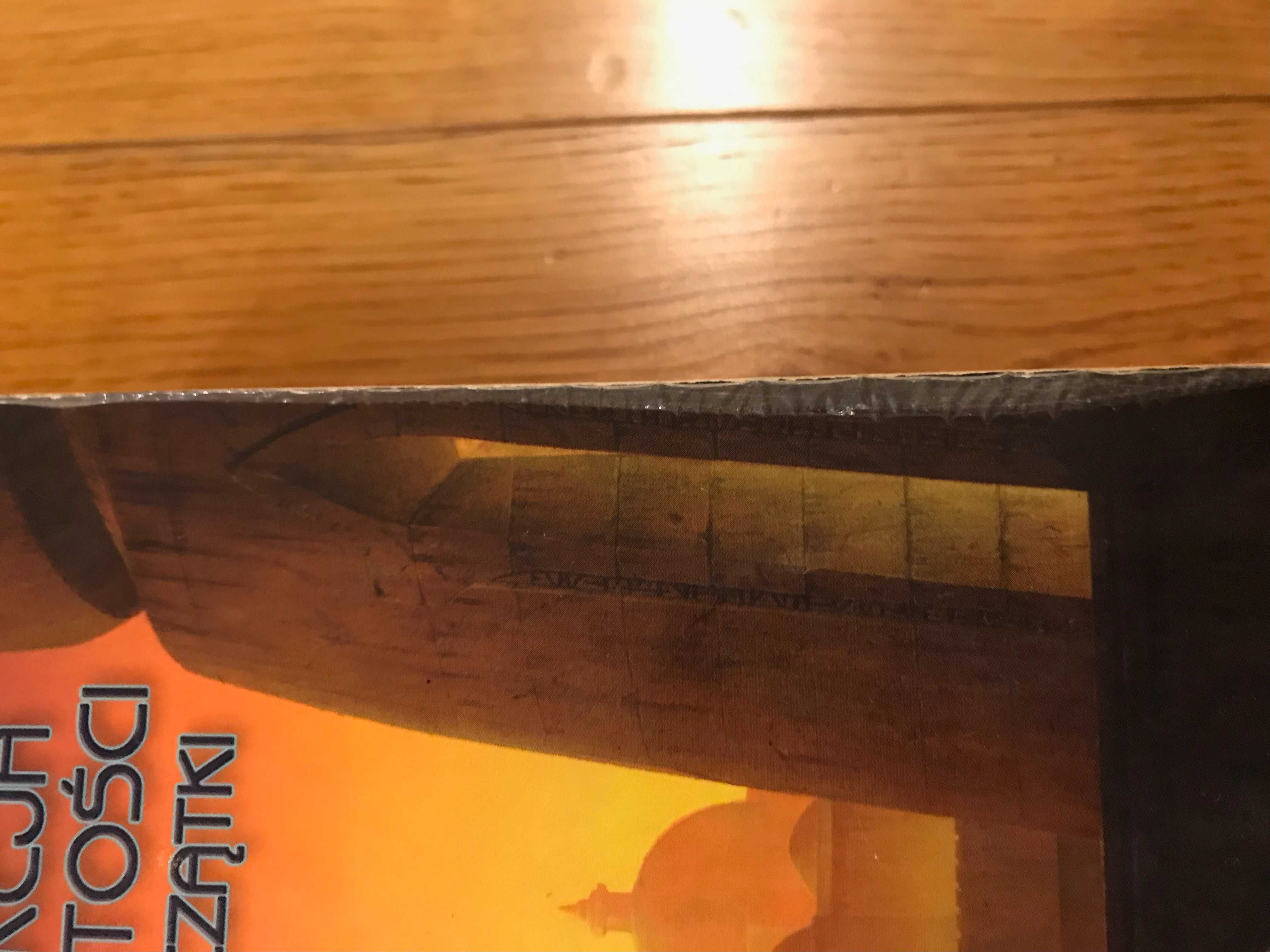 Mike Resnick Starship tomy I-III i Peter F. Hamilton Początki tom. 1