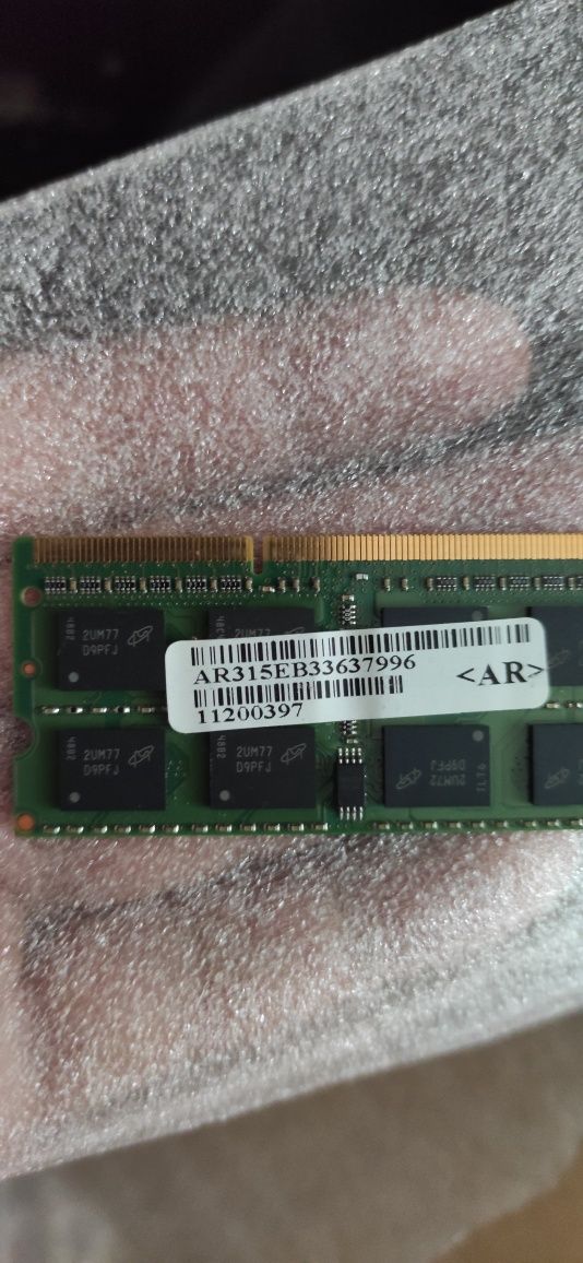 Sprzedam pamięć z laptopa  RAM DDR3 4gb 1600mhz