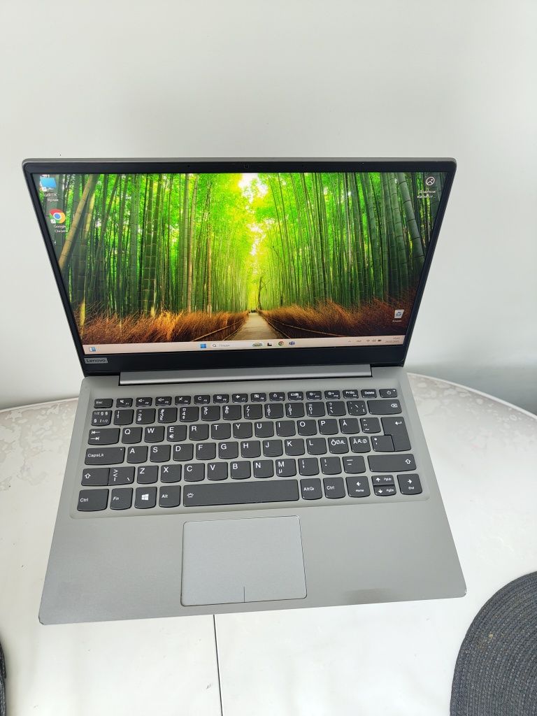 Ноутбук 14 lenovo IdeaPad 320s /i5 8250u/8 ГБ/SSD128 ГБ/full HD IPS
