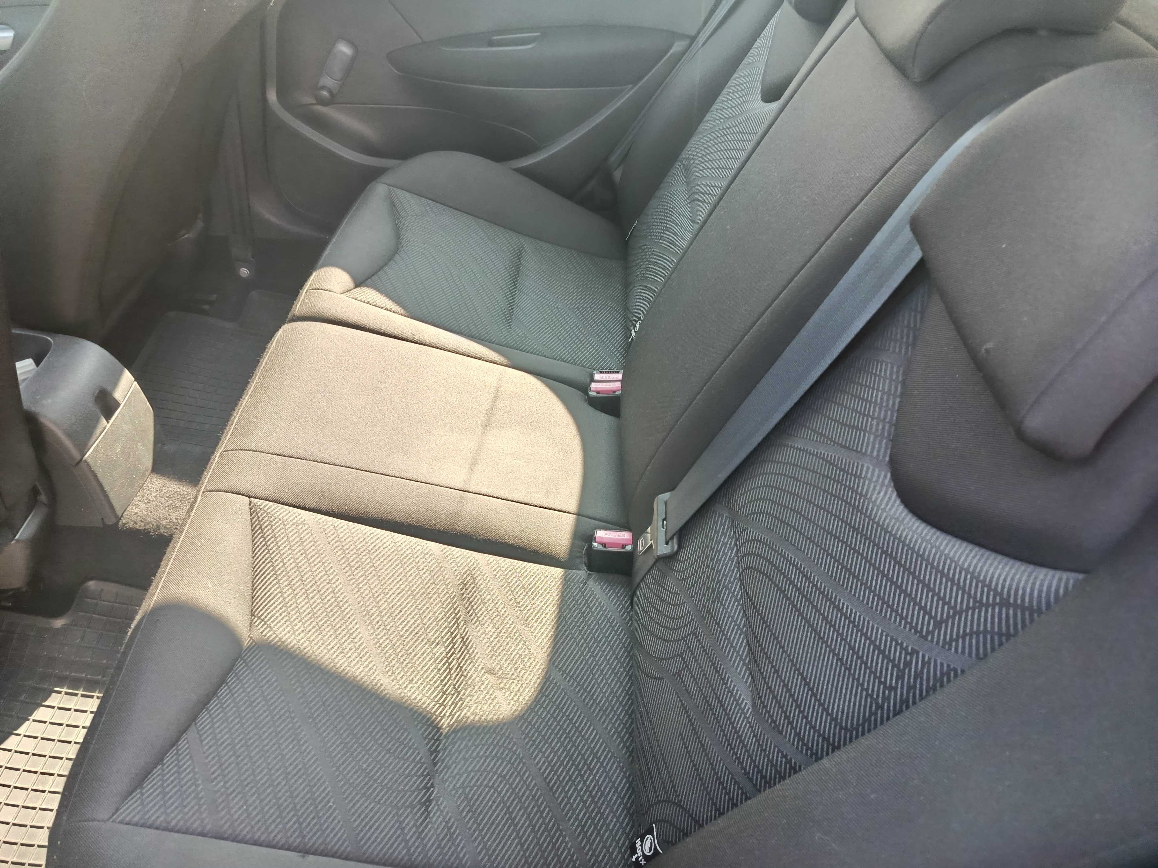Peugeot 308 1,6 HDI 2011 r.