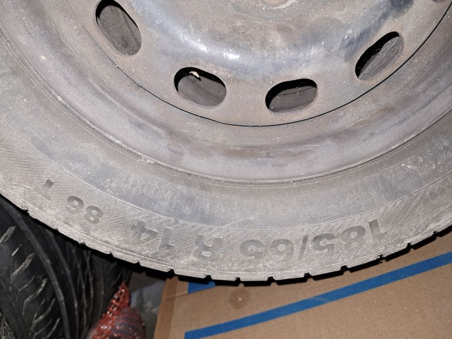 Sprzedam felgi do forda