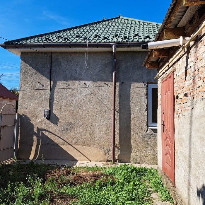 Продаж НАПІВ особняк