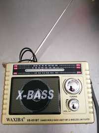 Rádio marca X-BASS, com USB, MP3 e cabo para corrente