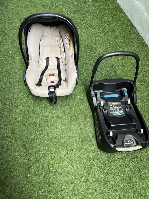Babycoque Maxi-Cosi, com base para carro
