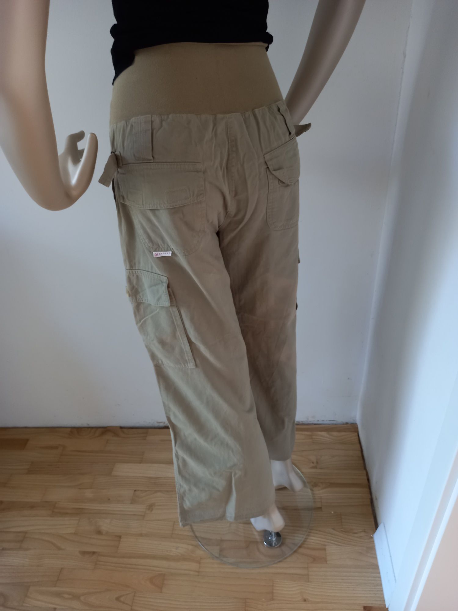 Spodnie ciążowe typu bojówki khaki