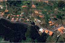 Terreno urbanizável com 800m2 na Camacha, Madeira