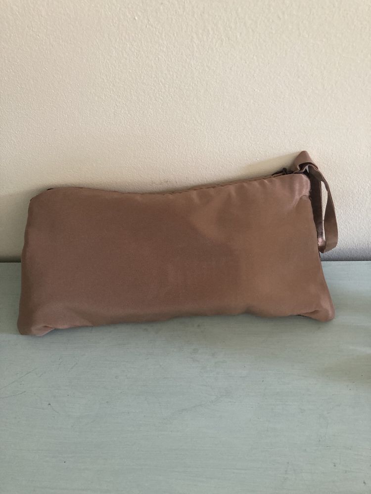 Bolsa pochete de cerimónia em cetim e renda: Nova