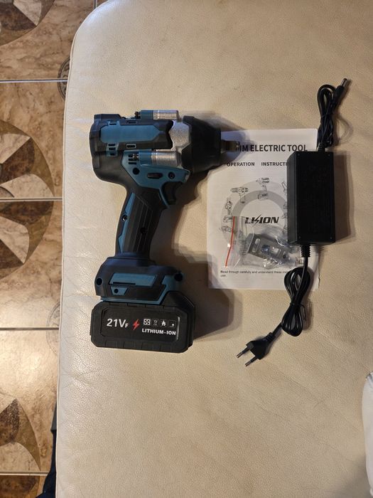 Klucz udarowy zamiennik makita z baterią i ładowarką