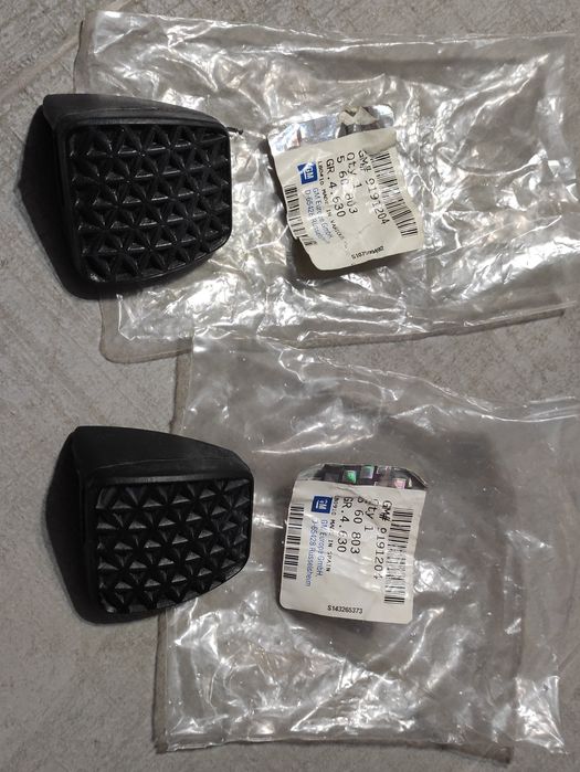 Capas pedais Corsa C