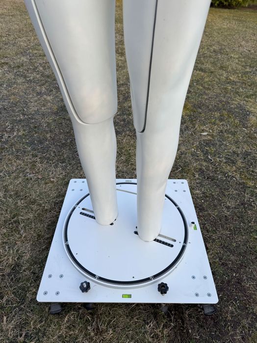 Manekin typu DUCH do profesjonalnych zdjęć odzieży