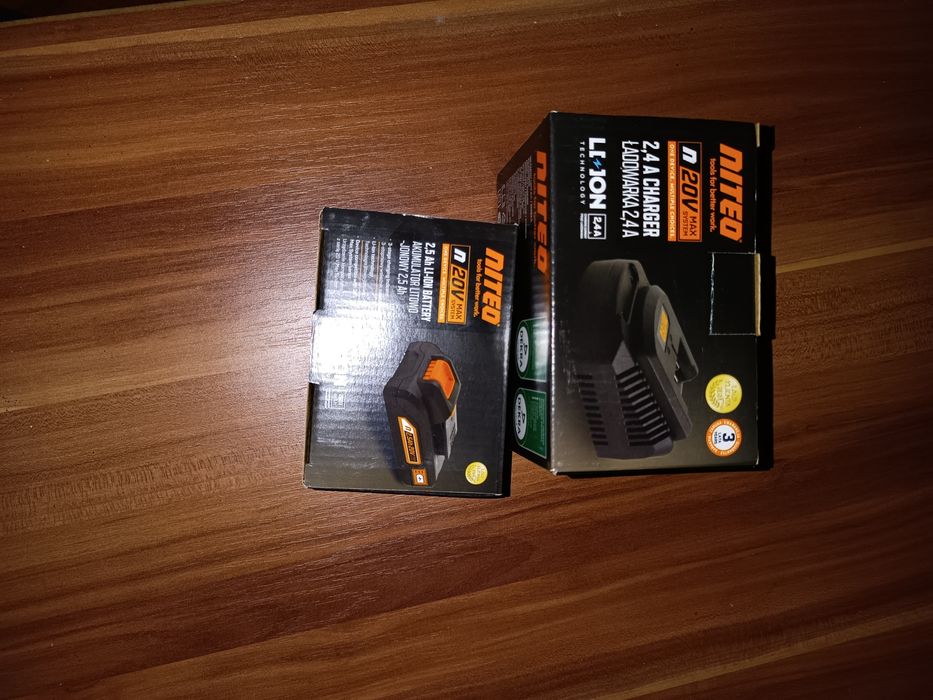 Ładowarka i bateria niteo