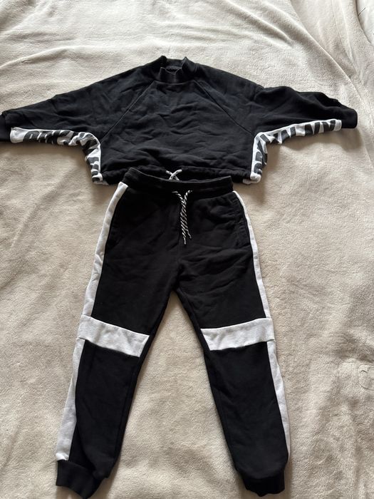 2 спортивний костюма, 110 см