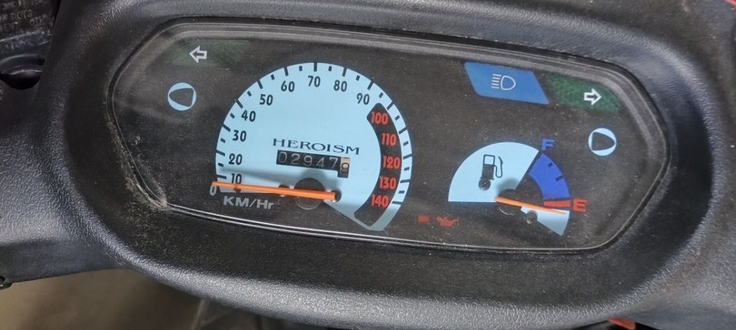 Skuter Kymco Heroism 125 przebieg 3000 km