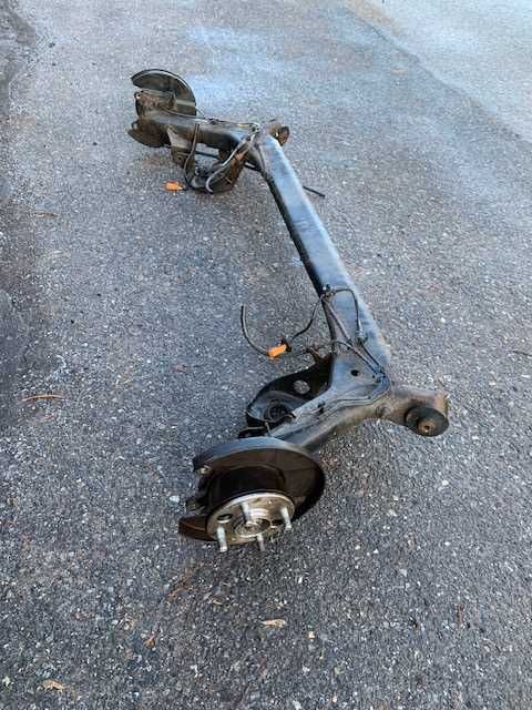 Honda Jazz II oś tył belka  2001-