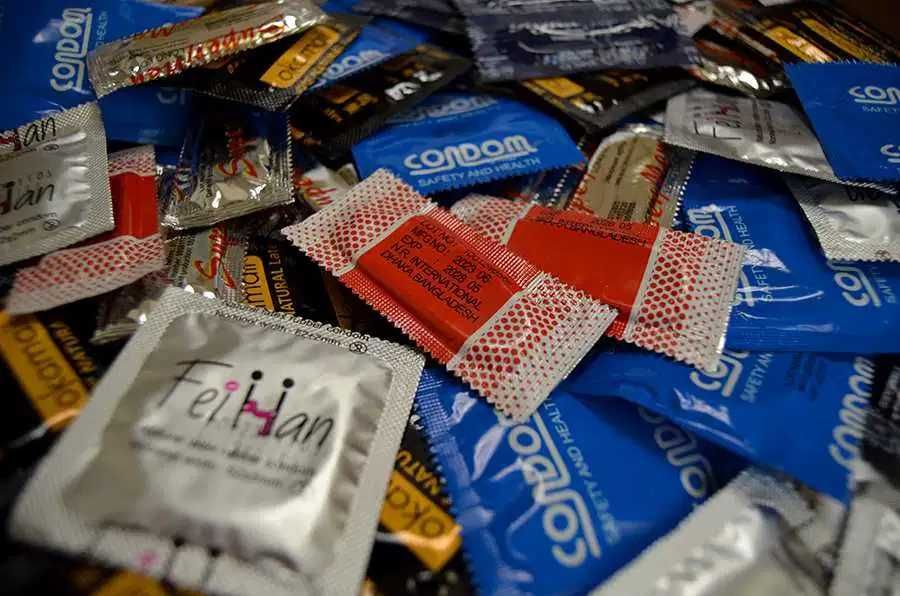 Презервативы классические,набор 50 шт (Презервативи, Контрацепция )