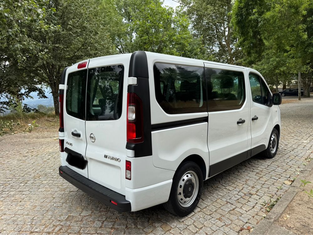 Opel Vivaro 9Lugares  2017 Nacional