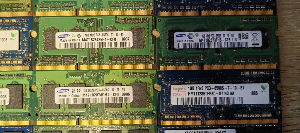 Оперативна пам'ять DDR 3/1Gb