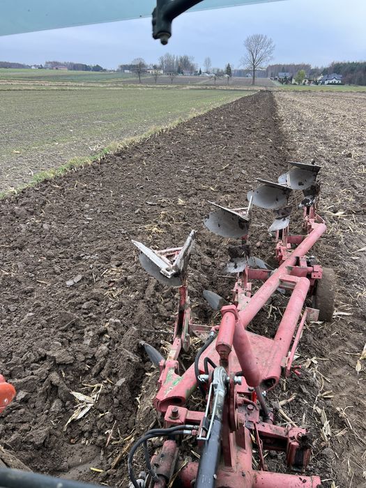 Pług obrotowy 4 skibowy Charlier świeżo sprowadzony Huard Kverneland