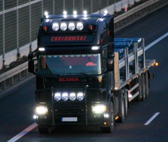 Usługi Transportowe - Transport ciężarowy - TIR